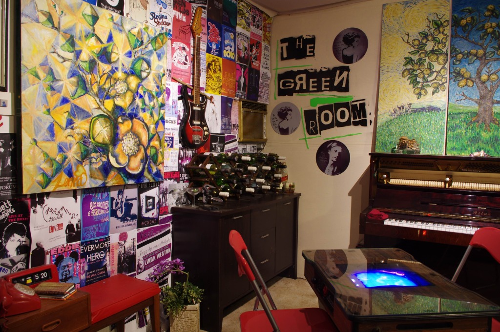 Green Room 01