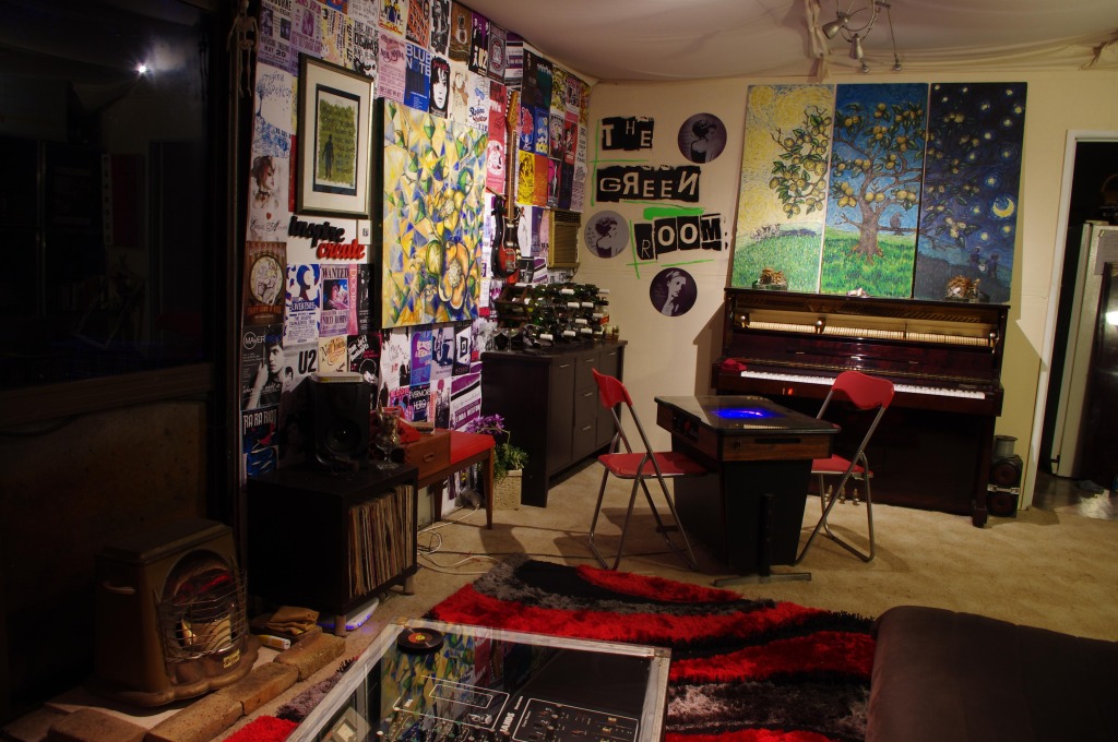 Green Room - 04